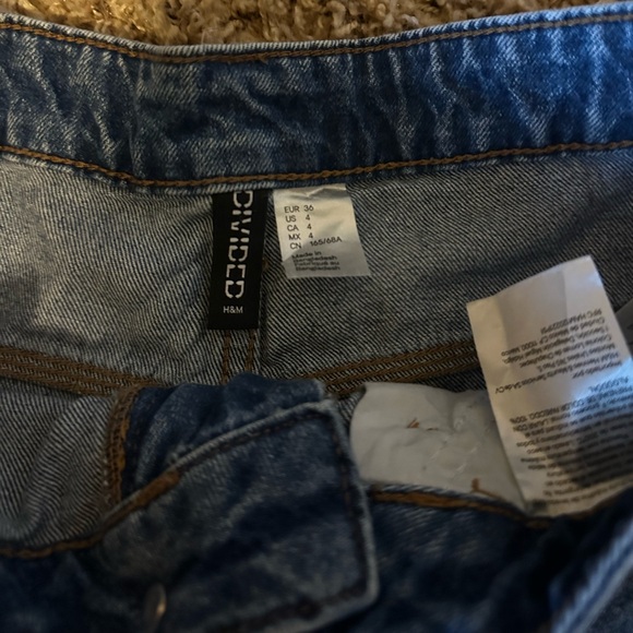 H&M cargo shorts - Picture 3 of 3